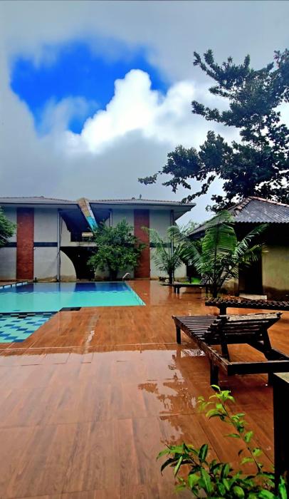 Peacock Eco Resort Sigiriya