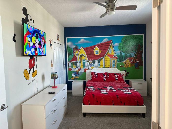 Fabulous 3 bedroom with game room