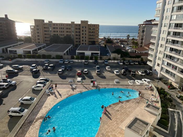 Depto amplio en condominio, sector 4 esquinas