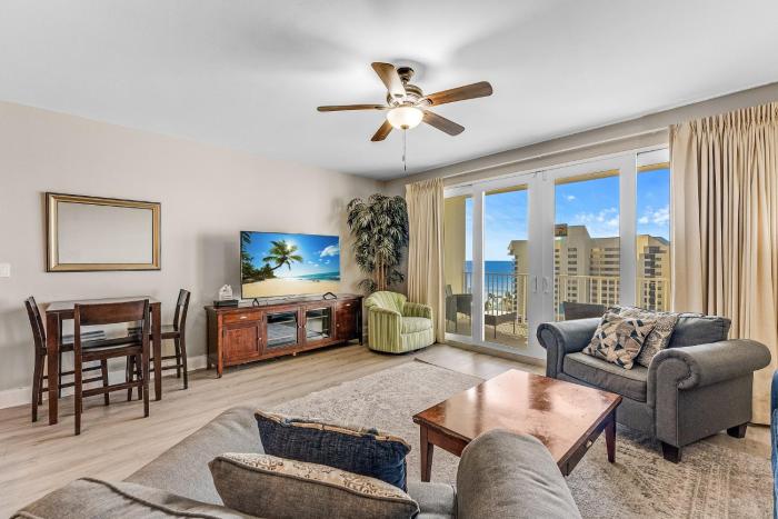 Laketown Wharf #0815