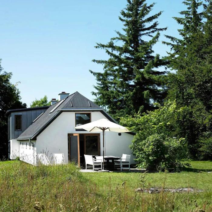 Cozy, Cottage In Unspoiled Nature