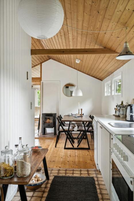 60S House In A Flower-Rich Garden In Kulhuse