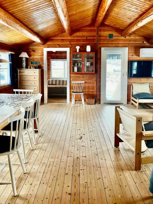 Charming Log House From 1976 Near Nørlev Beach