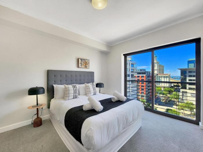 Family-Friendly City Retreat with Parking Aircon
