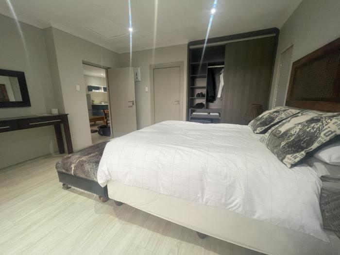 10A Woodridge Forest