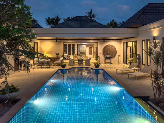 Villa Intira 5 bedrooms with 12m private pool and garden