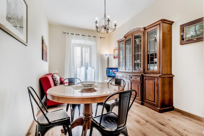 Elegant flat in front of Vatican museum