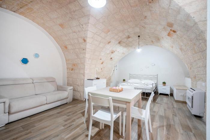 Casa Sardella, in pieno Centro Storico a 300 mt dal mare