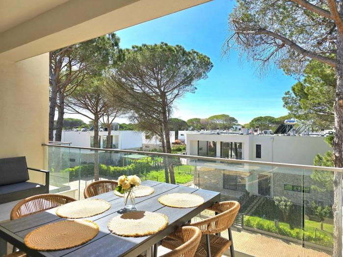 Cozy Beach Apartment - 296