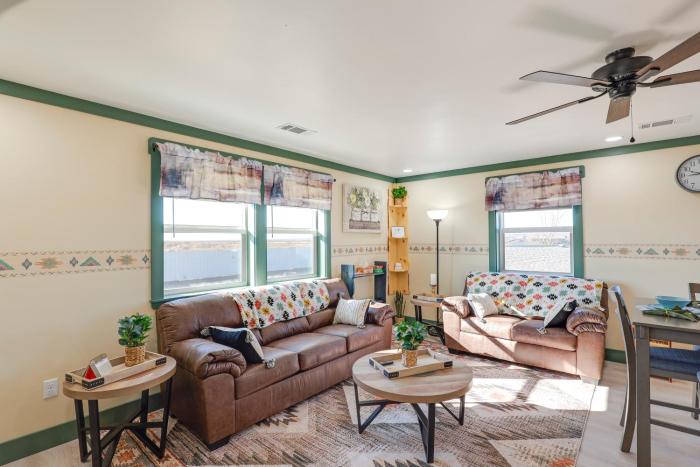 9 Mi to Lake Carlsbad: Pet-Friendly Apt