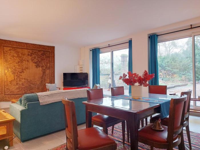 Gîte charmant avec jardin clos et parking à Saint-Sauveur-Marville - FR-1-581-146