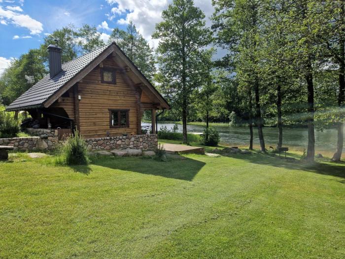 Pirtis su ežero pakrante Trakai