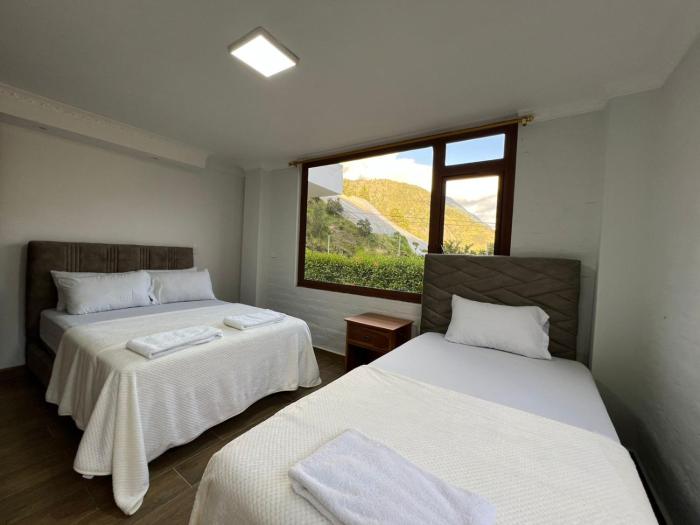 Serenity Cottage 2 Bedroom 3 Bath