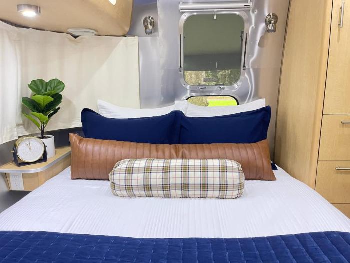 Limited Edition Airstream Midway Downtown & Beach