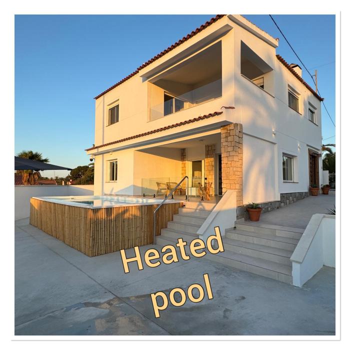 Beach house La Marina