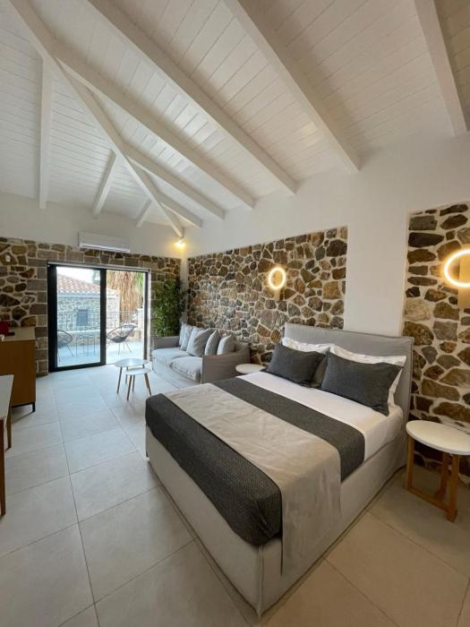 Trocadero Luxury Suites