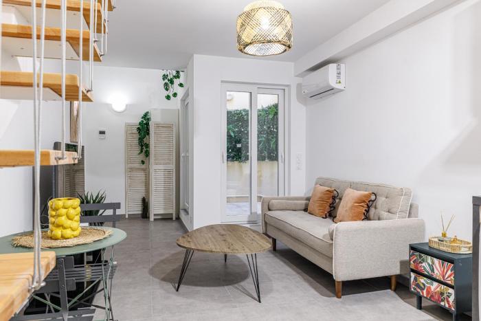 1 Bdr Duplex Downtown - AC