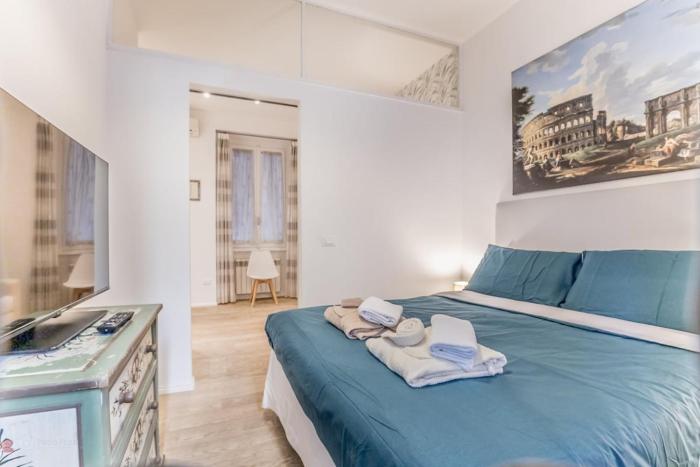 Vatican Chic House II