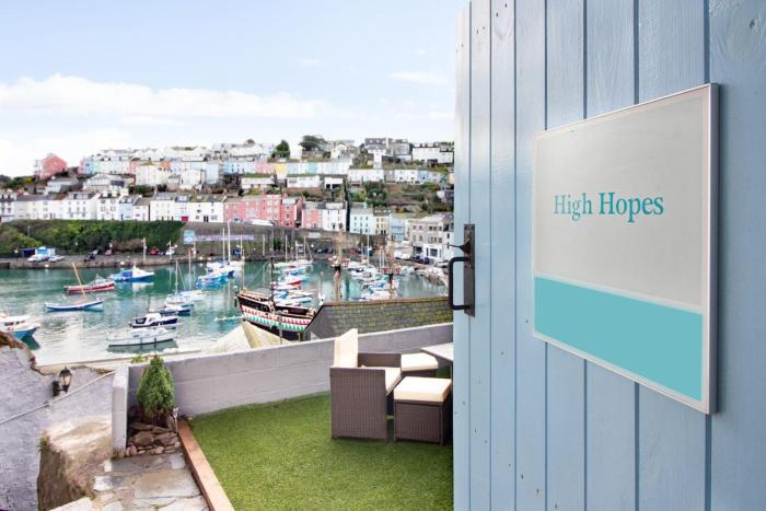 High Hopes, Harbour Location with Sea Views