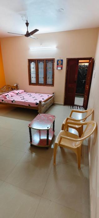 Sri Annai Home Stay I