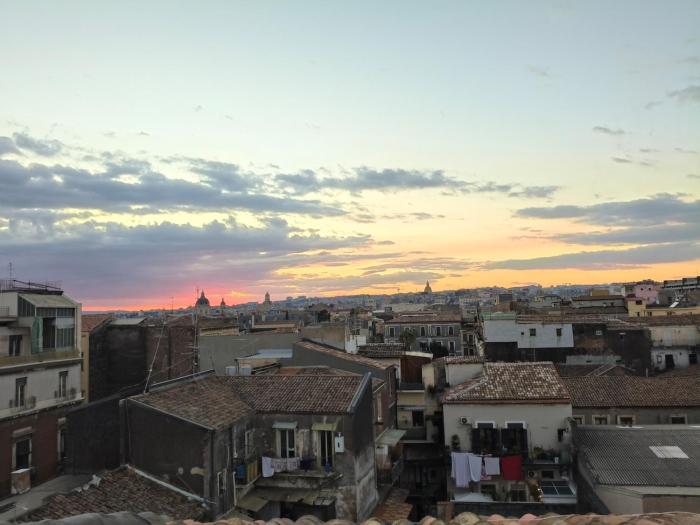 Attico con terrazzo al centro storico di Catania