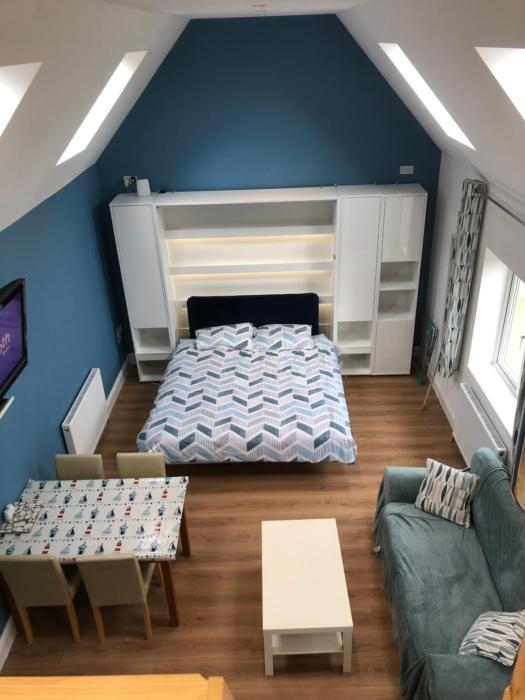 A secluded Garden Room in sunny Southport