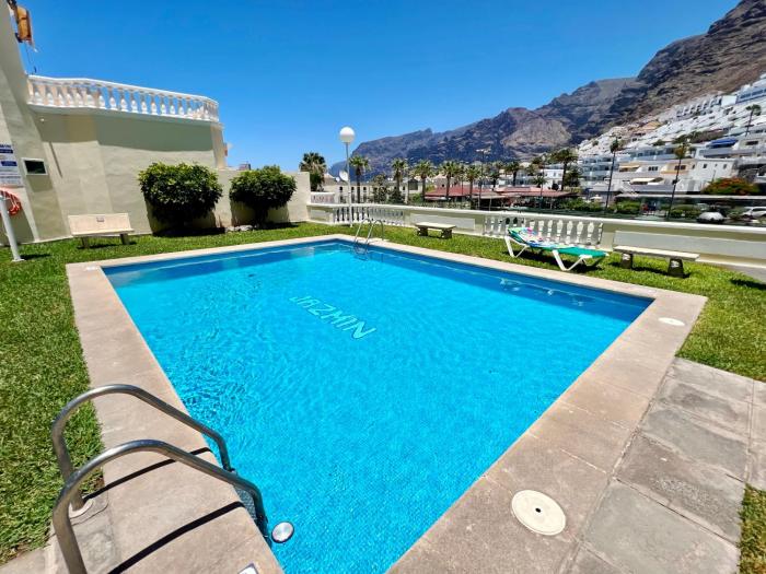 GREEN PARADISE - Los Gigantes, Tenerife