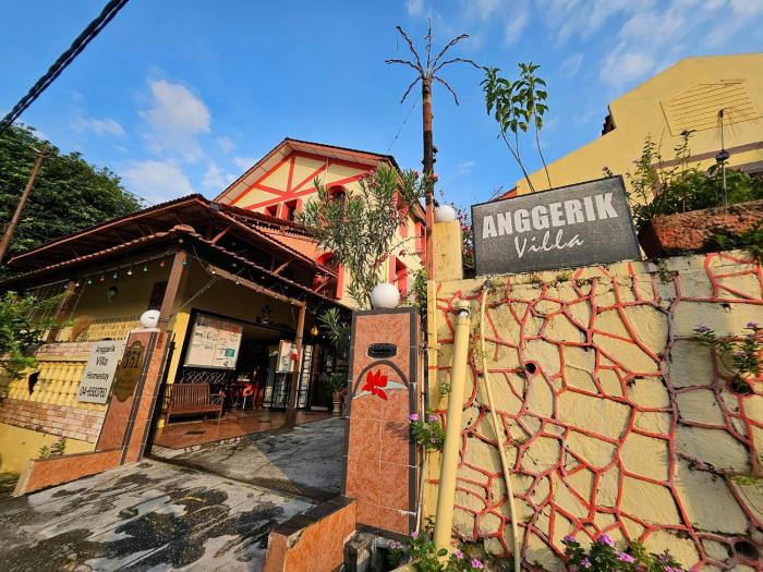 Anggerik Lodging