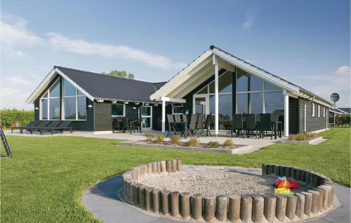 Nice Home In Stege With Sauna