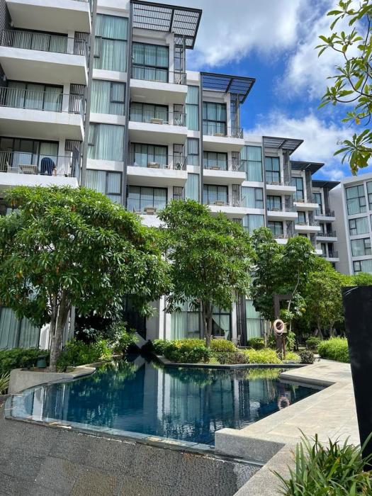 Cassia Residences 1BDR Lake view