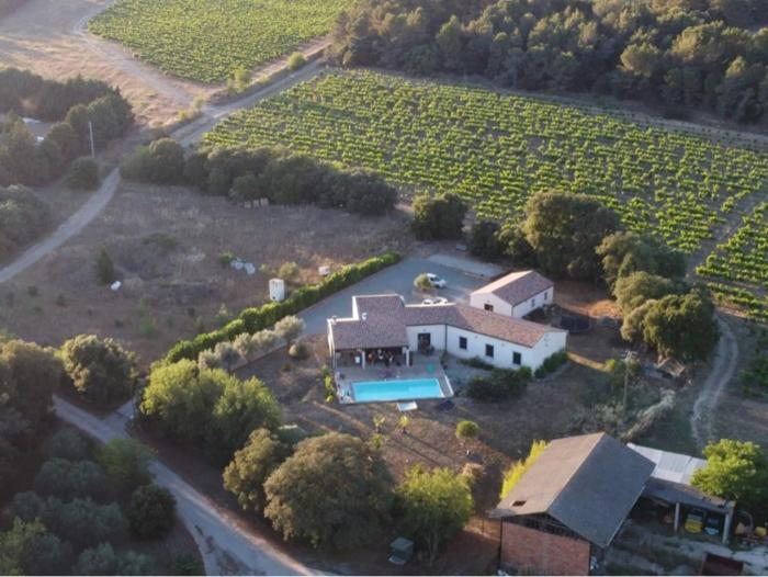 Beautiful architectural villa 10 pool beds