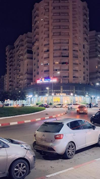 luxury apartment , bvd des lions