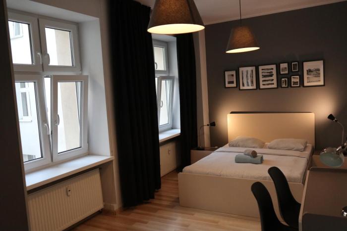 Miramar Studio & Flats