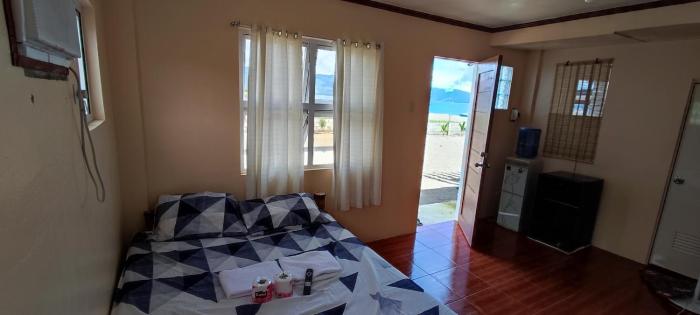 Willies Beach Resort