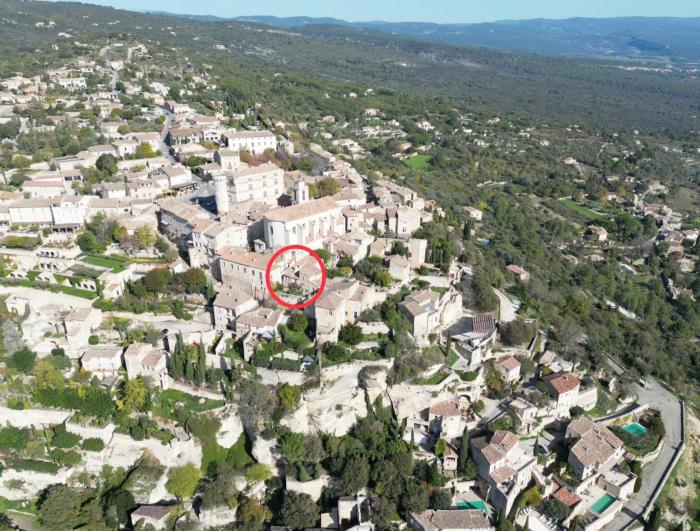 Maison de charme au coeur du village de Gordes