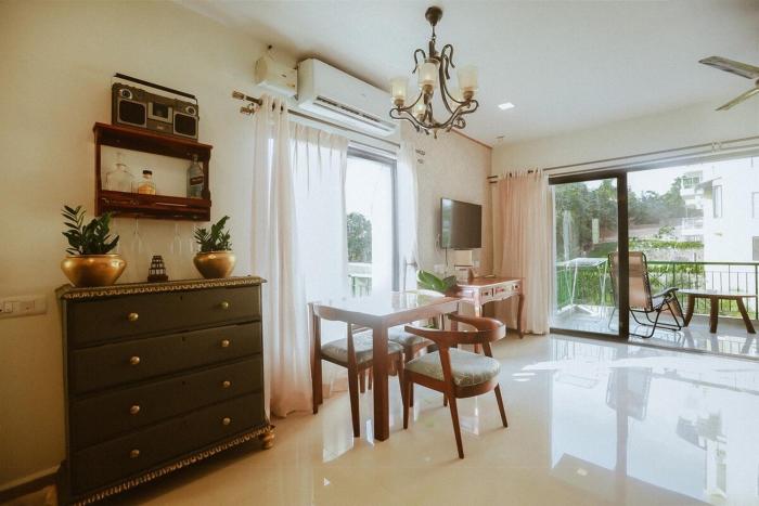 Kudrats Vintage Loft - Sea & Island view Retreat