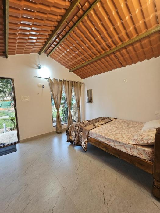 Garden Villa Retreat Dudhsagar Cottages
