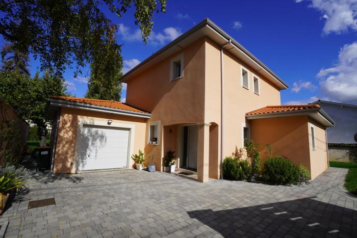Villa moderne à deux pas de Lyon