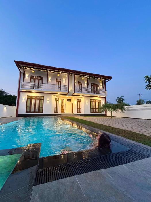 Villa Elegant Oasis