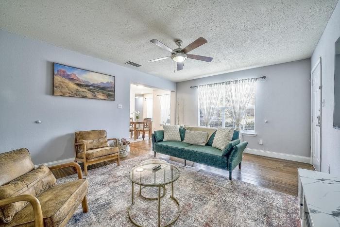 Centrally Located DFW Retreat