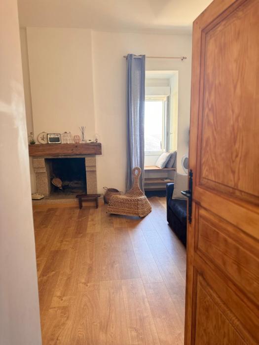 Location atypique village olmeto