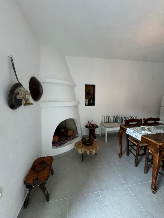 Sykano Espace, Skyros Island