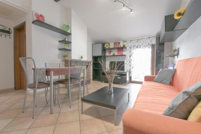 QUEEN HOME FUNO Centergross