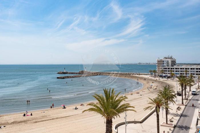 AS21932 - Appartement P3 magnifique Vue Mer en dernier étage sur le Front de Mer