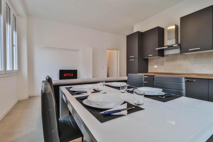 Arcos - 10 minutes walk to Piazza Maggiore