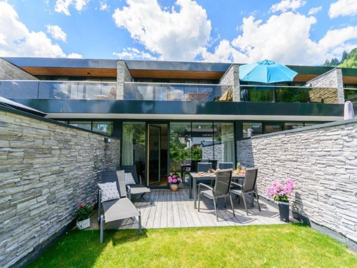 Apartment in Neukirchen near Ski Lift & Sauna