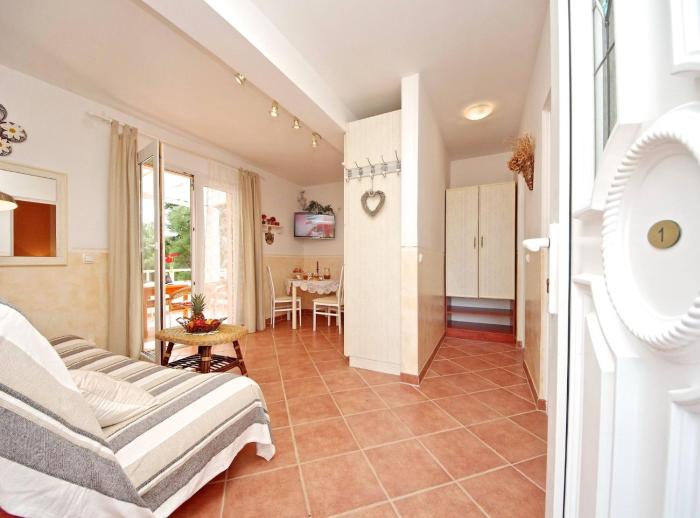 Seafront Apartments Deveron