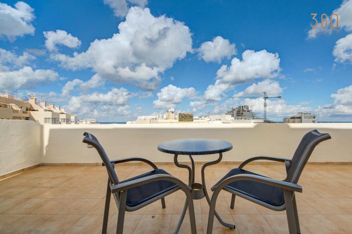 Stunning Sliema Penthouse with Spacious Terrace by 360 Estates