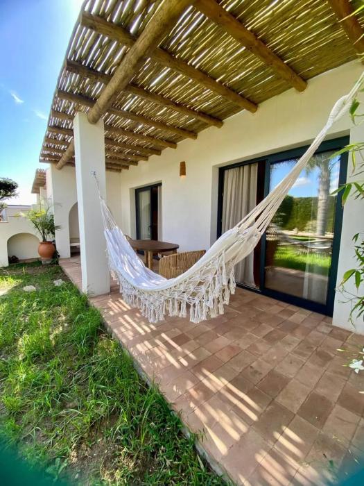 Charming Bungalow in Tarifa with Garden