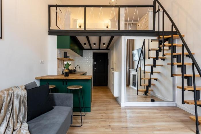 Urban Chic - Stylish & Elegant in the Heart of Warsaw - Zlota